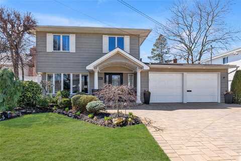 2884 Joyce Lane, Merrick, NY 11566
