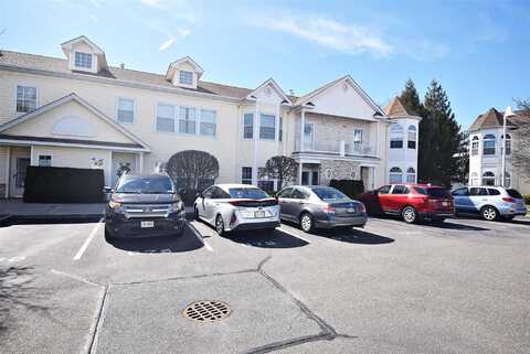603 Narragansett Villas Dr, Lindenhurst, NY 11757