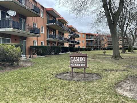 940 Holbrook Road, Homewood, IL 60430