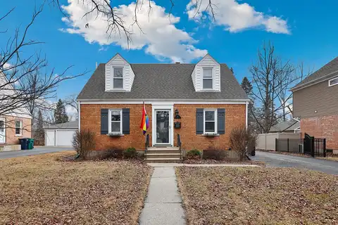 219 W Potomac Avenue, Lombard, IL 60148