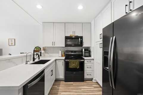 6780 Friars Road, San Diego, CA 92108