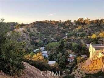 2537 Woodstock Road, Los Angeles, CA 90046