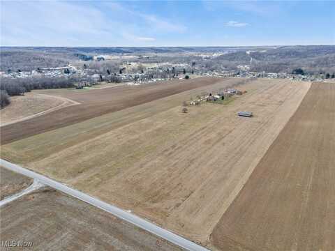 8205 Lee Road, Malvern, OH 44644