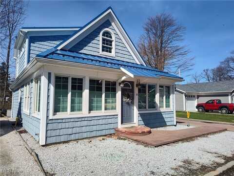 6 Kaleva Park Drive, Ashtabula, OH 44004