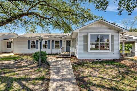 617/619 NE Stallings Drive, Nacogdoches, TX 75961