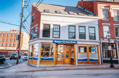 8 Bow Street, Portsmouth, NH 03801