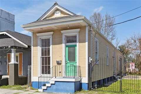 3125 URQUHART Street, New Orleans, LA 70117
