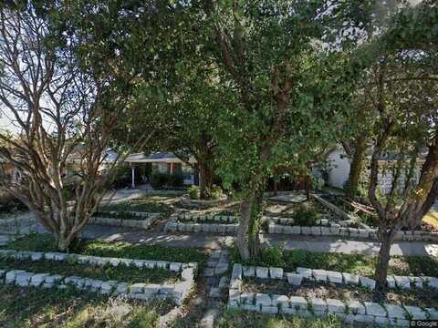 8801 Yancey Place, Shreveport, LA 71108