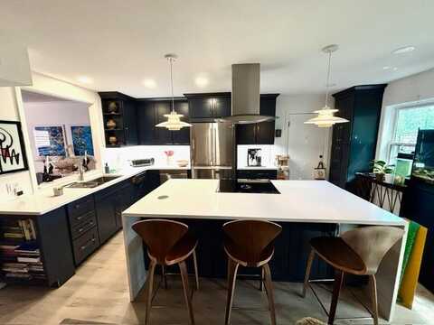 6110 Averill Way, Dallas, TX 75225