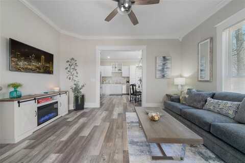 1301 W Main Street, Denison, TX 75020