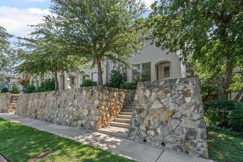 2611 McCart Avenue, Fort Worth, TX 76110