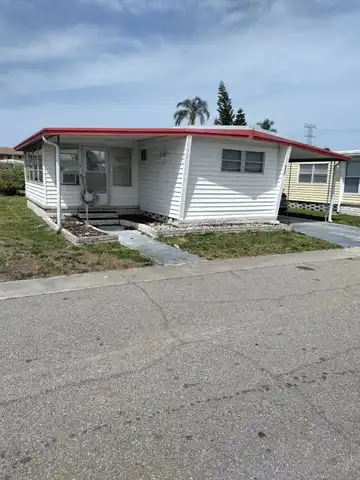 7349 ULMERTON RD, Largo, FL 33771