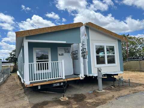 1490 East 6th Street, Beaumont, CA 92223