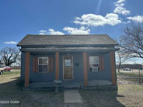 103 E Daugherty Street, Carterville, MO 64835