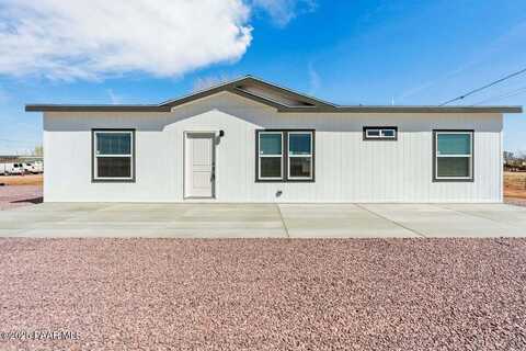 495 W Granada Drive, Paulden, AZ 86334