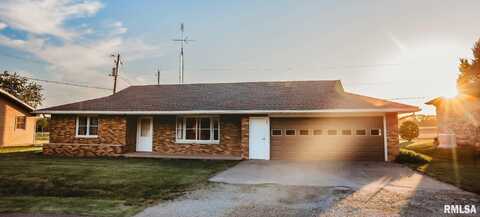 200 N 3RD Street, Wyoming, IL 61491