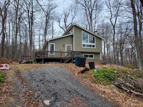 9870 Deerwood Drive, Tobyhanna, PA 18466