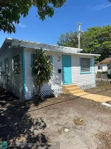 3859 Washington Ave, Miami, FL 33133