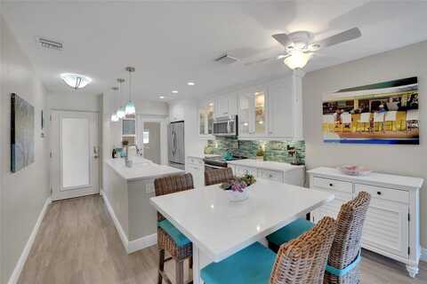 3216 SE 12th St, Pompano Beach, FL 33062