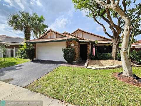 11375 N Point Dr, Cooper City, FL 33026