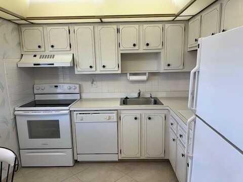 7805 W Atlantic Blvd, Margate, FL 33063