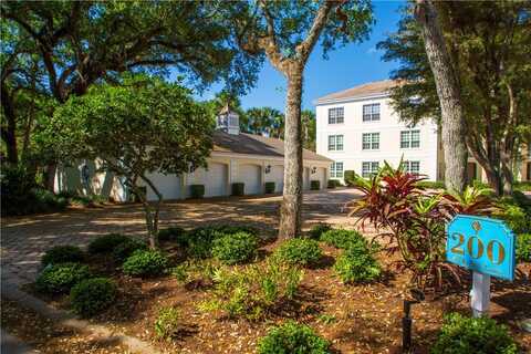 200 Sable Oak Lane, Vero Beach, FL 32963