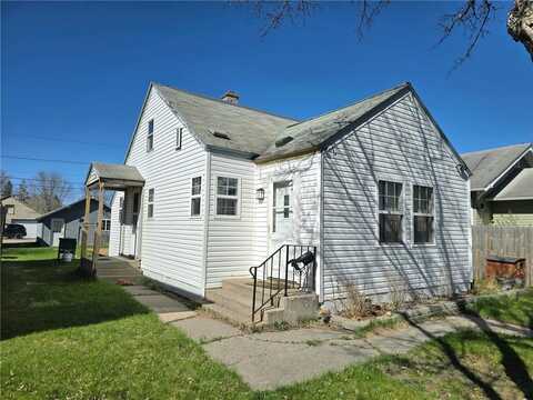 1012 9th Street, International Falls, MN 56649