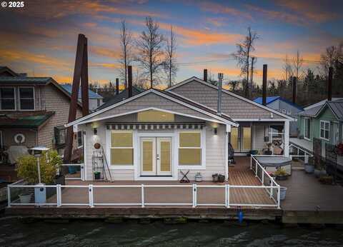 2630 N Hayden Island DR, Portland, OR 97217