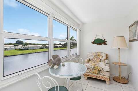 1112 Lake Terrace, Boynton Beach, FL 33426