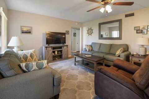 407 Pine Glen Lane, Greenacres, FL 33463