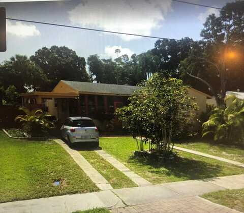 808 S 12th Street, Fort Pierce, FL 34950