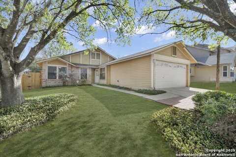 9827 Sugarloaf Dr, San Antonio, TX 78245
