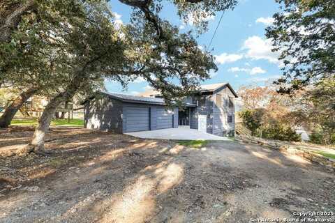 1122 Oakridge, Canyon Lake, TX 78133