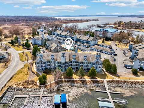 5375 Mariners Cove Drive, Madison, WI 53704