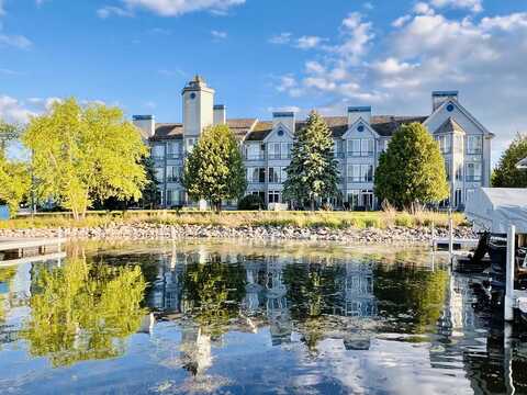 5375 Mariners Cove Drive, Madison, WI 53704