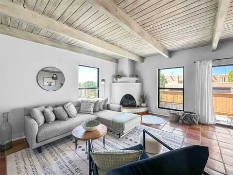 3140 Plaza Blanca, Santa Fe, NM 87507
