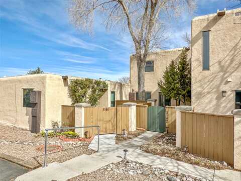 3140 Plaza Blanca, Santa Fe, NM 87507