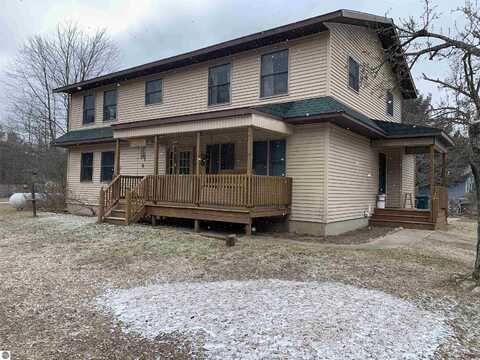 3417 W Beeler, Lake City, MI 49651