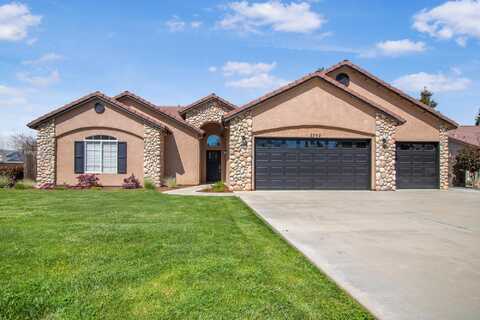 2742 W Babcock Avenue, Visalia, CA 93291