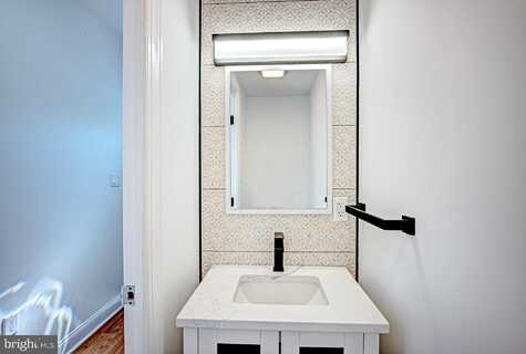 1643 LANG PLACE NE, WASHINGTON, DC 20002
