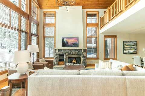 12211 Lookout Loop, Truckee, CA 96161