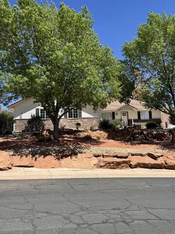 551 S Terrace CIR, Washington, UT 84780