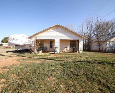 307 E 11th Street, Shamrock, TX 79079
