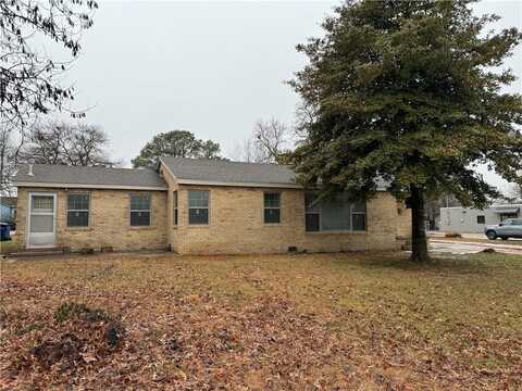 824 S Mt Olive ST, Siloam Springs, AR 72761