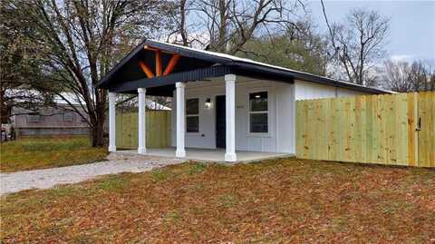 402 NE 4th AVE, Gravette, AR 72736