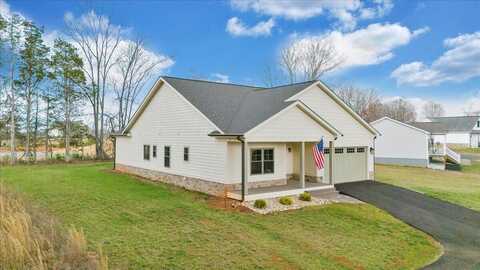 17 Alpine DR, Union Hall, VA 24176