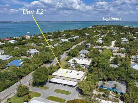 561 Periwinkle Way, Sanibel, FL 33957