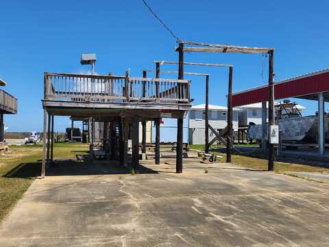 186 Rosethorne Ln, Grand Isle, LA 70358