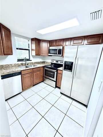 1420 Green Valley, NAPLES, FL 34104