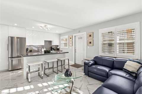 980 7th, NAPLES, FL 34102